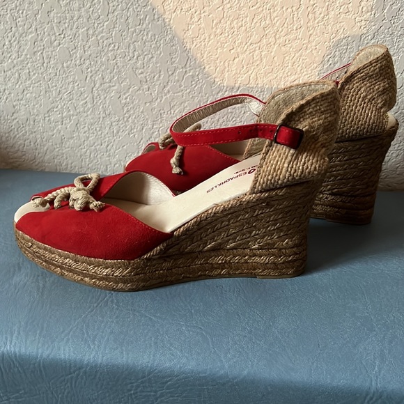 GAIMO Wedge Espadrilles real suede & hand made in Spain in Euro 41 w/4” heels. - Picture 3 of 7